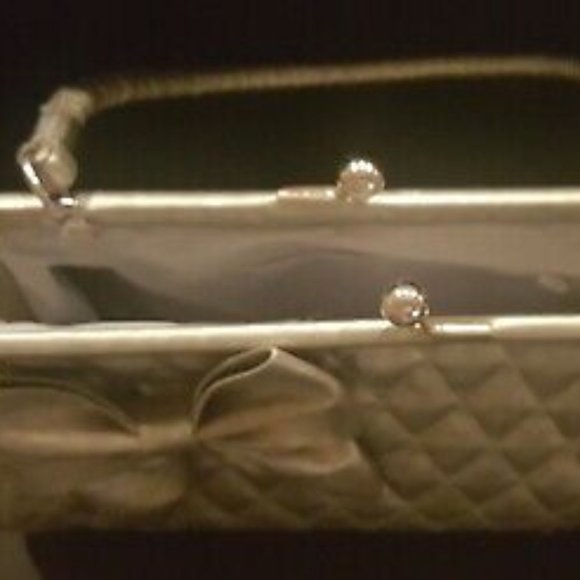 Bronze Metallic Bow Bag Purse - Picture 4 of 6